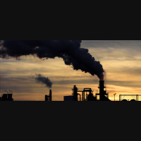 Should the Federal Government ‘Green’ Its Pension Plan?