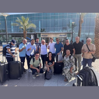 Políticos brasileiros que deixaram Israel pousam em Cabo Verde volta ao Brasil será na quarta (18)