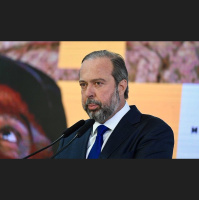 Ministro defende exploração na Margem Equatorial e diz que Brasil vai à COP com cabeça erguida