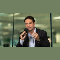 Abin Paralela: Ramagem produziu relatório contra urnas usado por Bolsonaro em live, diz PF