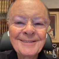 Ela quer receber o Espírito Santo, mas não quer abrir mão de pessoas e coisas deste mundo... Meditação Matinal 09/09/25