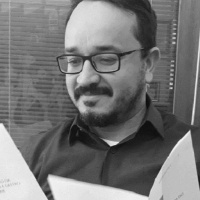 102 - Um país, Tarso de Melo