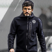 Bundesliga 21/22 | Bayern goleia dentro de campo, Kimmich vai mal fora dele, e Van Bommel demitido