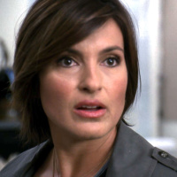 SVU: The dad from 7th Heaven creeps on his sons lady