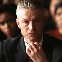 SVU: Hes drugging his wife so men can rape her!