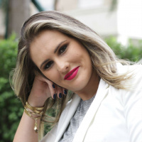 025 - Kamila Almeida: paixão por ouvir e transformar em filme a história de qualquer pessoa