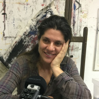 033 - Ana Flávia Baldisserotto: com uma carrocinha na rua, comprando e vendendo histórias anônimas