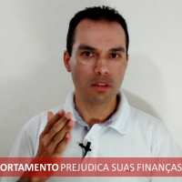 #015 Esse Comportamento Prejudica Suas Finanças e Sua Vida