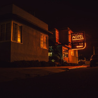 DYING ALONE IN A MOTEL ROOM