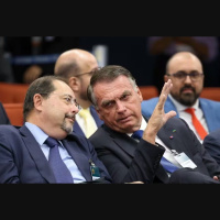 Lavou nossa alma, diz advogado de Bolsonaro após voto de Fux