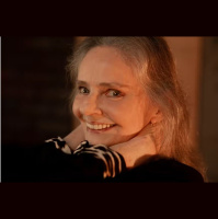 Cantora Angela Ro Ro morre aos 75 anos no Rio