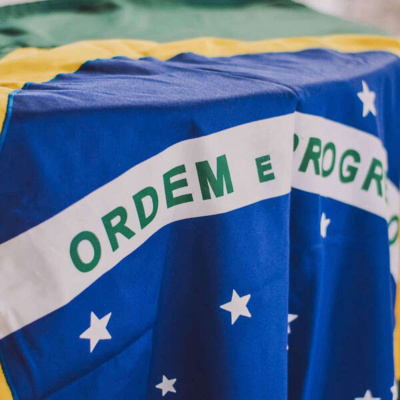 Inglês Nu E Cru Rádio