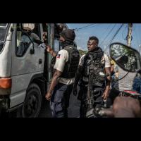 Apesar de embargo da ONU, até 500 mil armas seguem circulando pelo Haiti