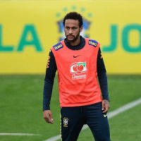 É muito prematuro fazer qualquer julgamento sobre o caso Neymar, destaca Escobar
