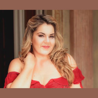 Soprano brasileira, Gabriella Di Laccio fala sobre trabalho que rendeu condecoração pela coroa britânica