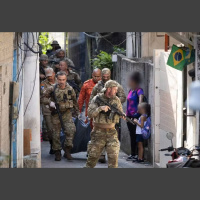 Foto vencedora do Prêmio Vladimir Herzog tem muitas camadas de tristeza, afirma fotógrafa