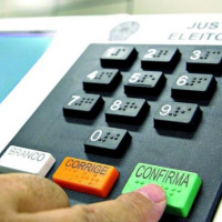 Lula tem 30%, Bolsonaro, 17% e Marina, 10% das intenções de voto nas eleições