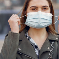 Maioria das cidades brasileiras mantém uso obrigatório de máscaras