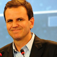 TSE suspende decisão liminar que tornava inelegíveis Eduardo Paes e Pedro Paulo. 