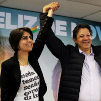 O Tribunal Superior Eleitoral (TSE) aprovou no dia passado os pedidos de registro de candidatura de Fernando Haddad à Presidência da República e Manuela DÁvila como candidata à vice