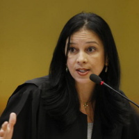 A advogada-geral da União, Grace Mendonça, assinou no dia passado parecer que determina estabilidade às empregadas gestantes e adotantes do momento da gestação até seis meses após o parto ou adoção de criança para as ocupantes de cargos comissionados na a