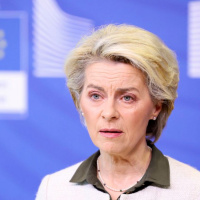 Comissão Europeia anuncia boicote progressivo ao petróleo russo