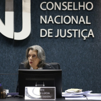 O Conselho Nacional de Justiça (CNJ) terá a última sessão sob a presidência da ministra Cármen Lúcia