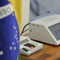 A três semanas da campanha, ninguém recebeu fundo eleitoral