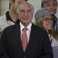 Temer não comenta greve de caminhoneiros e se recusa a falar com a imprensa.