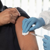 Ministério da Economia libera mais de 1 bilhão para compra de vacinas