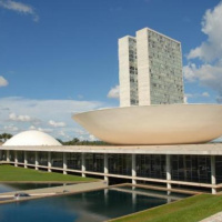 A restrição do foro privilegiado para parlamentares já tirou ao menos 66 processos de 7 senadores e 44 deputados do Supremo.