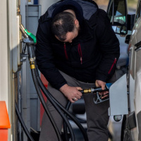 Oil prices ease as Trump says Iran war over “pretty quickly”