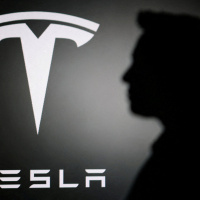 The Tesla Roadster is finally here