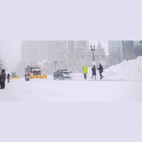 The Silver Lining in Bad Weather: Higher Productivity