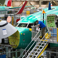 Regulators Scale Back Obstacles for Boeing