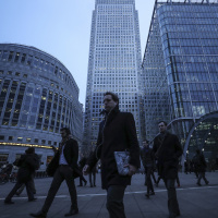 Brexit pushes up costs for Europes banks