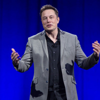 Elon Musk makes ambitious bid to dominate solar power