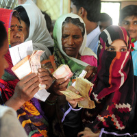 Indias cash clampdown