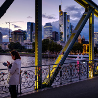 Frankfurt poised to lure banks from London