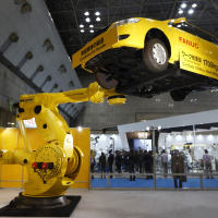 Robots and management