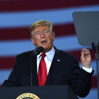 Único presidente que Trump não ataca é Putin