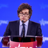 Escândalo de suborno envolvendo irmã de Milei abala governo argentino antes de pleito entenda