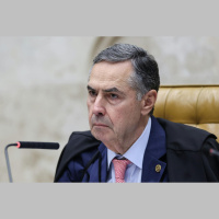Barroso defende STF e diz que não há decisões favorecendo Banco Master ou Vorcaro