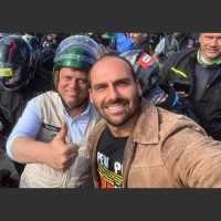 Após trégua, Eduardo Bolsonaro volta a criticar Tarcísio de Freitas