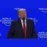 Trump diz que Putin aceitou convite para Conselho de Paz, mas Rússia fala em avaliação