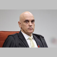 Moraes pede detalhes sobre saúde de Bolsonaro em meio a análise de prisão domiciliar