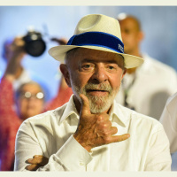 Quaest: Com enredo sobre Lula, Acadêmicos de Niterói acumula 354 mil menções nas redes