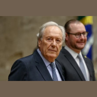 Em carta a Lula, Lewandowski diz deixar governo por motivos pessoais e familiares