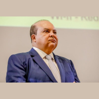 Ibaneis Rocha desiste de candidatura ao Senado