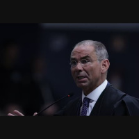 Defesa de Braga Netto diz que general é inocente e questiona delação de Mauro Cid